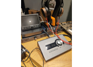 Universal Audio Apollo x6 (4392)