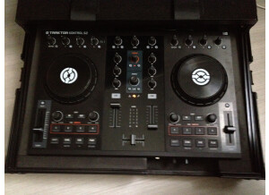 Native Instruments Traktor Kontrol S2 (19785)