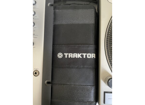 Native Instruments Traktor Kontrol X1 (77964)