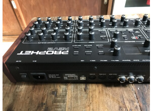 Dave Smith Instruments Prophet Rev2 Module 8 voix (93465)