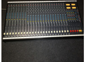 Soundcraft 200-B 24/4/2 (29395)