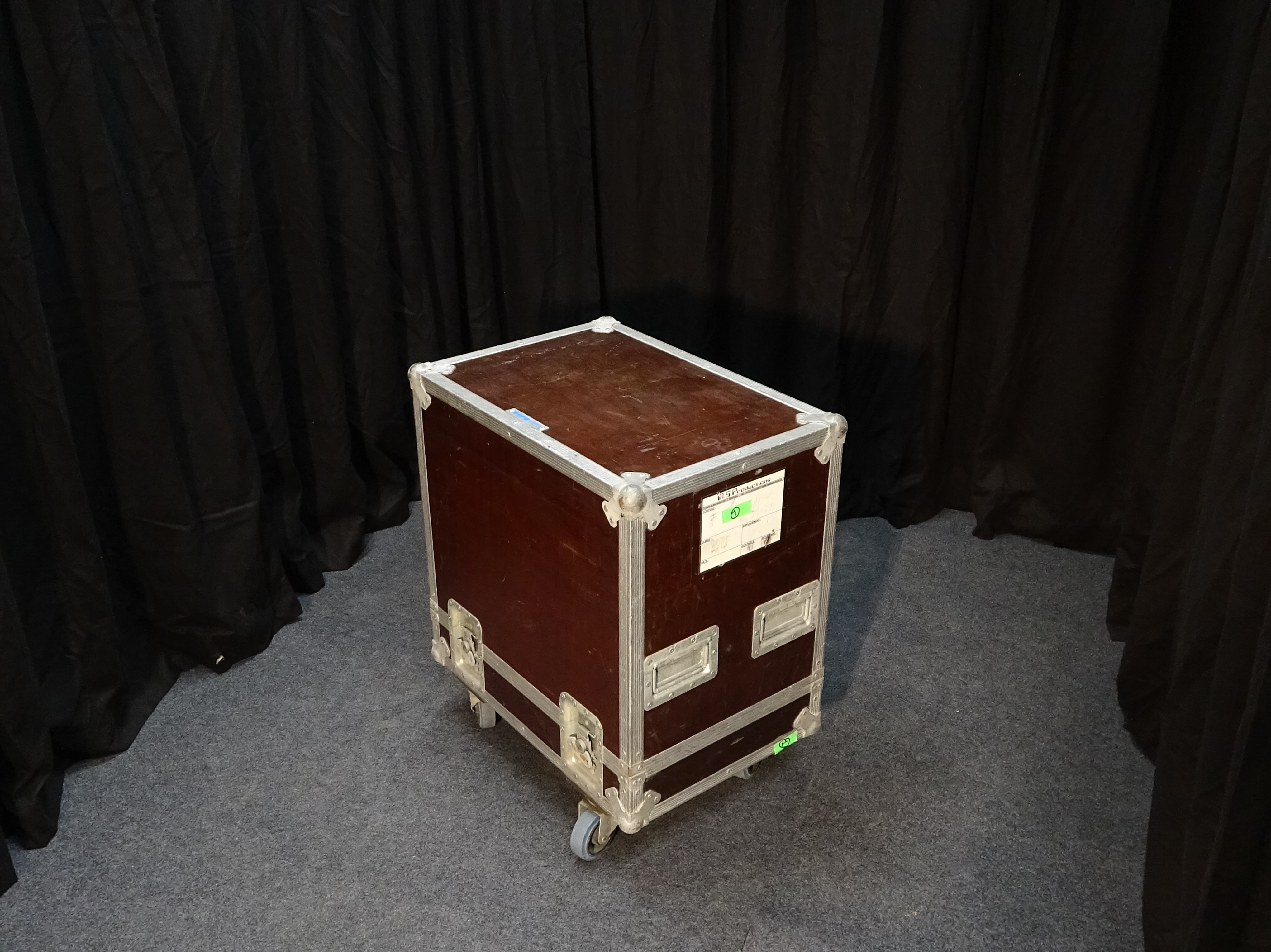 Flight case type cloche, idéal pour enceintes