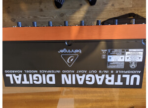 Behringer Ultragain Digital ADA8200 (84482)