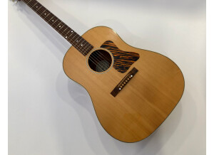 Gibson J-35 (73352)