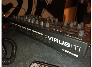 Access Music Virus TI Desktop (67691)