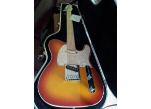 Fender [American Deluxe Series] Telecaster - 3-Color Sunburst Maple