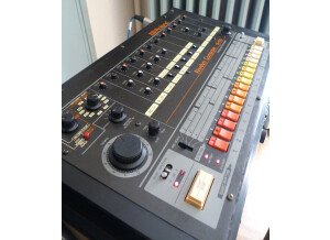 Roland TR-808 (77812)