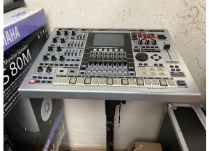 Roland MC-909 Sampling Groovebox (92575)