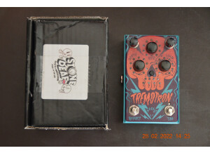 Stone Deaf FX Tremotron