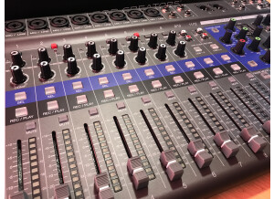 Zoom LiveTrak L-12 (10328)