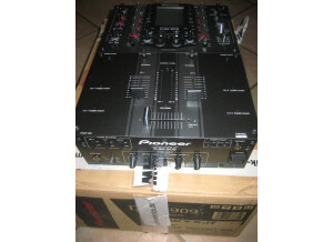 Pioneer DJM-909 (35997)