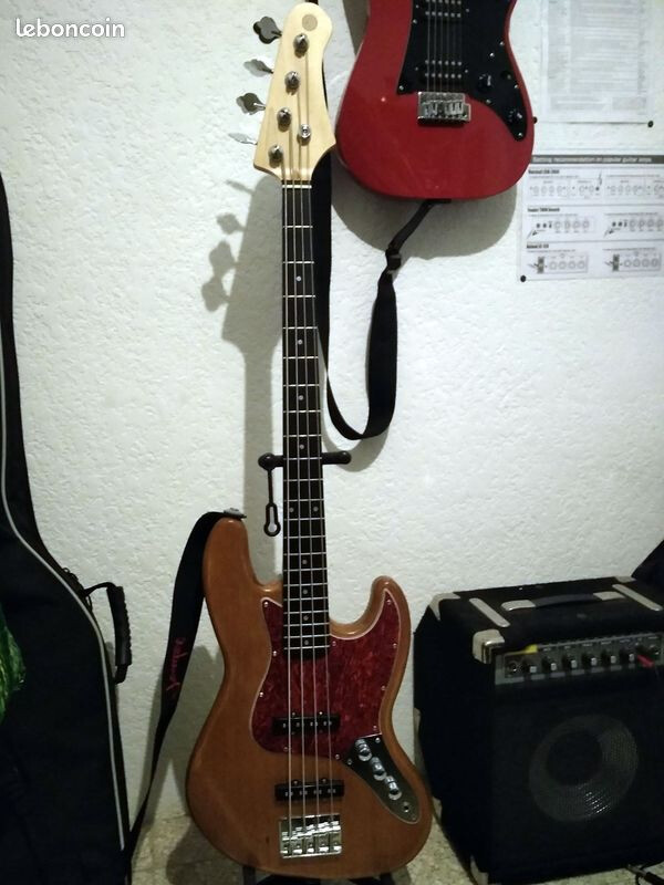 4376916.jpg 4376916.jpg