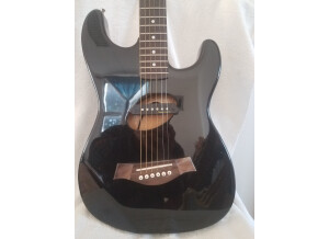 Fender Deluxe Acoustasonic Stratocaster