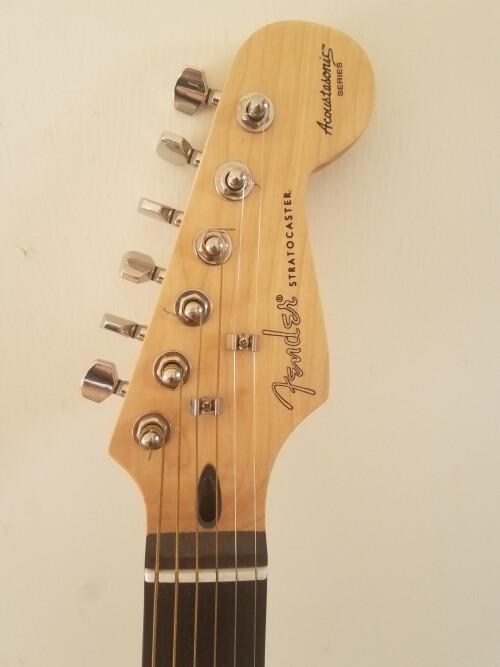 Fender Deluxe Acoustasonic Stratocaster (13996)