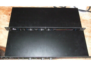 dbx 160A (35600)