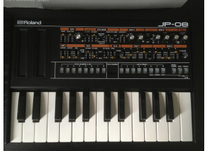 Roland JP-08 (39190)