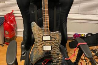 Hufschmid Guitars Aton