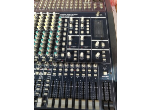 Behringer Eurodesk MX3282A (4945)