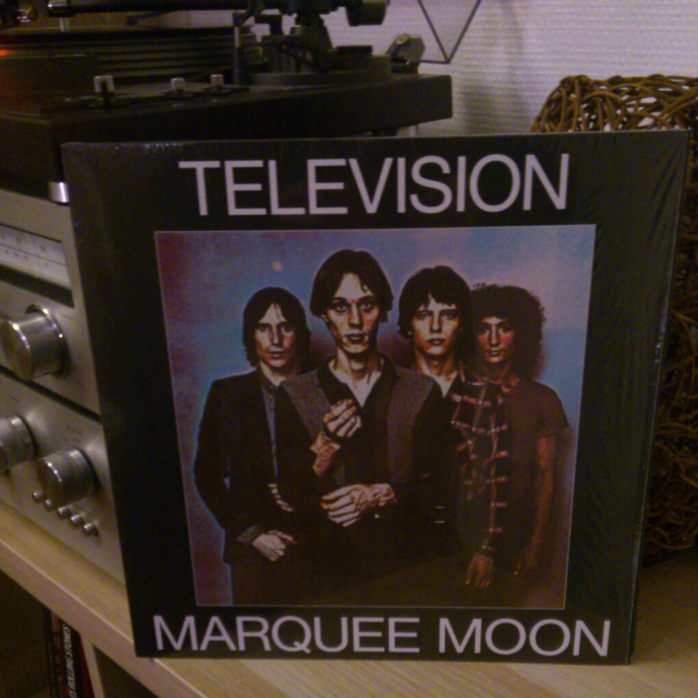 4400889.jpg 4400889.jpg