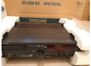 Tascam CD-RW750 (89601)