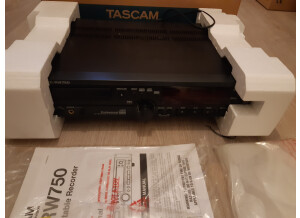 Tascam CD-RW750