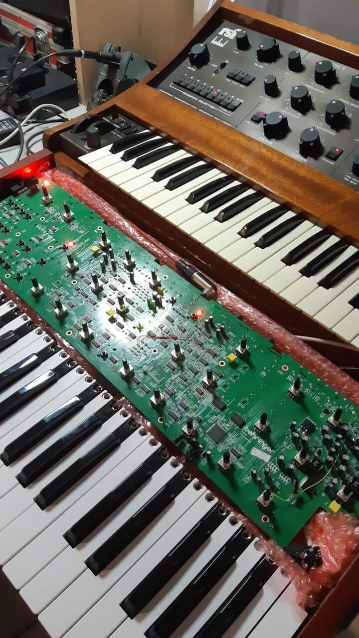 4413464.jpg 4413464.jpg