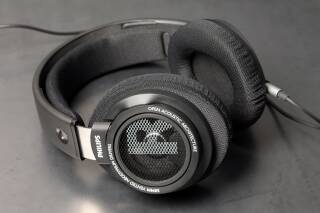 Philips SHP9500