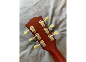 DF382E9C-85E0-41A5-95D2-8E8E5F8B7FE1