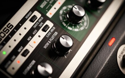 RE-202closeup2 RE-202closeup2