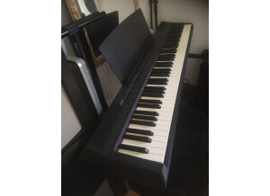 Yamaha P-105 (42296)