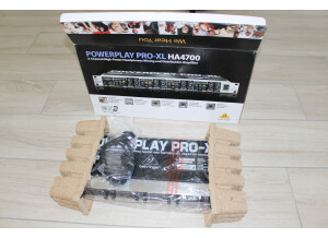 Behringer Powerplay Pro-XL HA4700 (74697)
