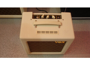 Vox AC4TV (58624)