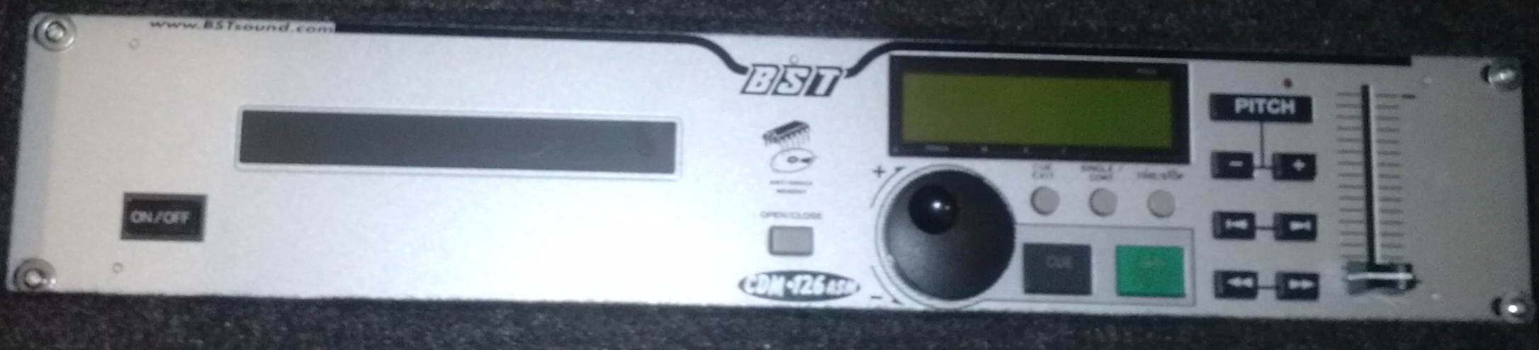 Vends lecteur CD bst cdm 26 asm