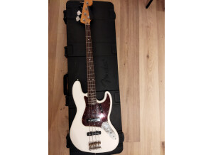 Fender Standard Jazz Bass [2009-2018] (3842)