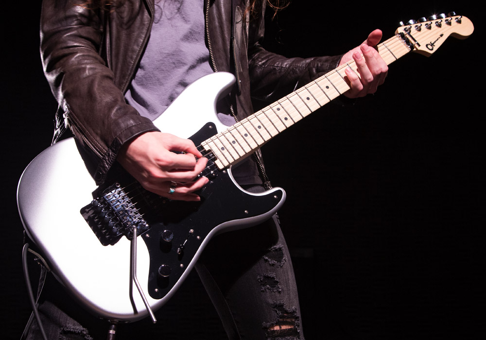 PRO-MOD SO-CAL STYLE 1 HH FR Mwhite