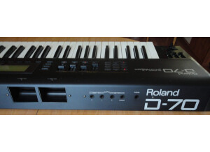Roland D-70 (50386)