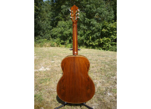 Guitare De Luthier jp favino modèle georges brassens