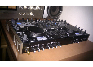 Denon DJ DN-MC6000 (78202)