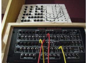 Analogue Solutions Red Square (34235)