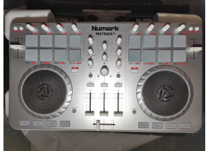 Numark Mixtrack II (6978)