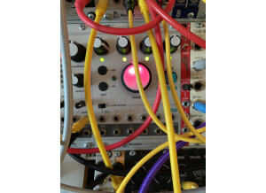 Mutable Instruments Frames keyframer/mixer (7641)