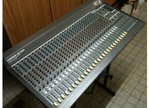 Behringer eurodesk mx 3282