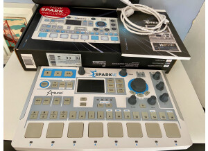 Arturia SparkLE Creative Drum Machine (68099)