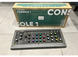 Console 1 - 1