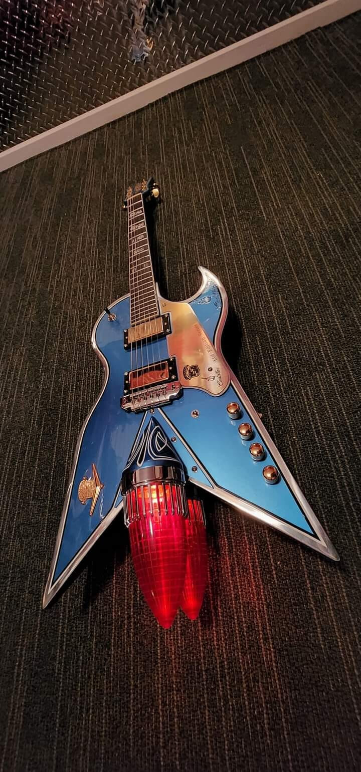 4518381.jpg 4518381.jpg