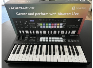 Novation Launchkey 37 MK3 (62162)