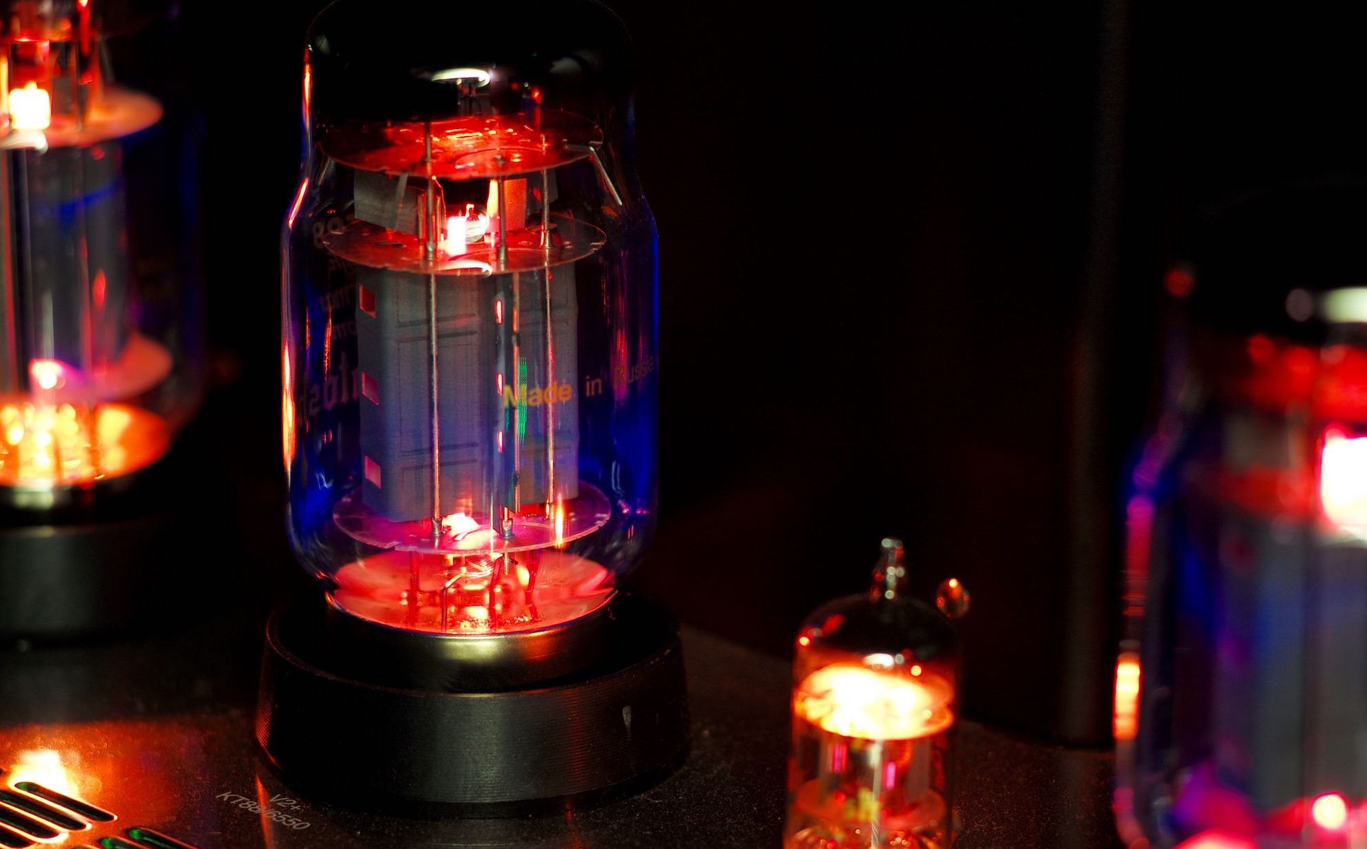 Tubes Lampes Valves Bleues