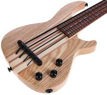 UkeBass OPNT4 UkeBass OPNT4
