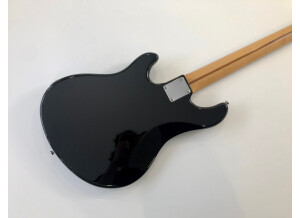 Fender Standard Dimension Bass IV (76910)