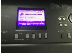 Yamaha DGX-650 (83493)